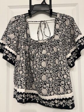 Ladies summer top